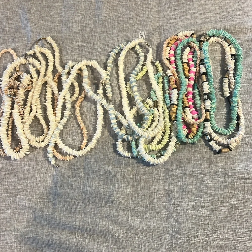 Shell chip necklace bundle - Picture 6 of 6